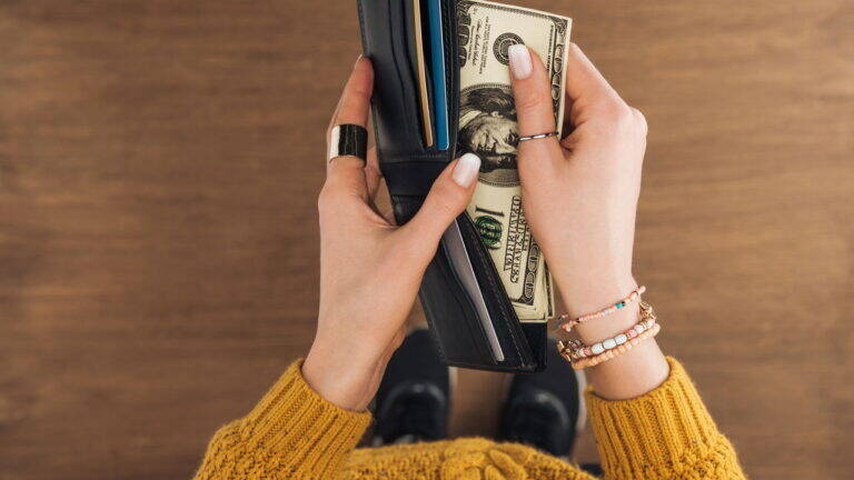 Compreendendo a Relação entre Autoestima e Dinheiro