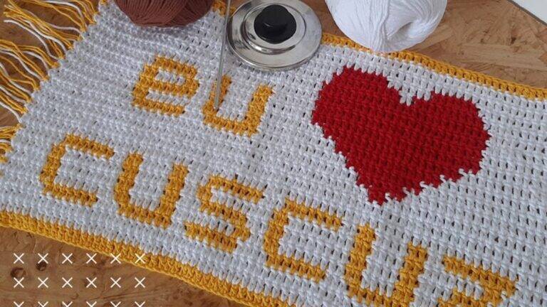 Jogo Americano de Crochê “Eu amo cuscuz”: Como Fazer o Seu?