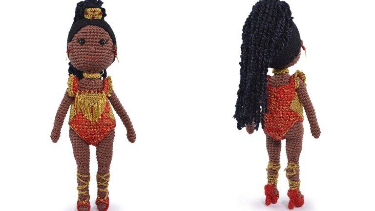 Passista Iza em Amigurumi: Alegria e Cor no Artesanato!