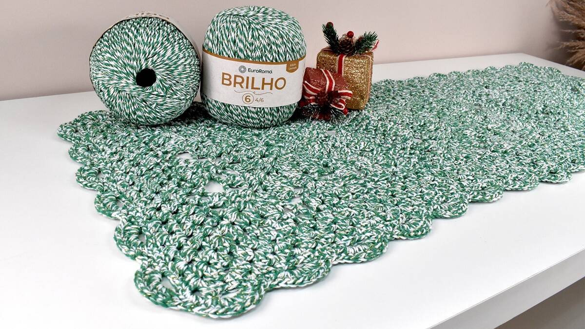 trilho de mesa em crochê