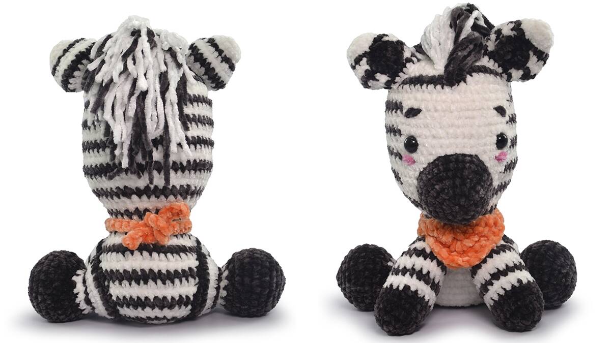 img-destaq-zebra-pelucia-em-amigurumi