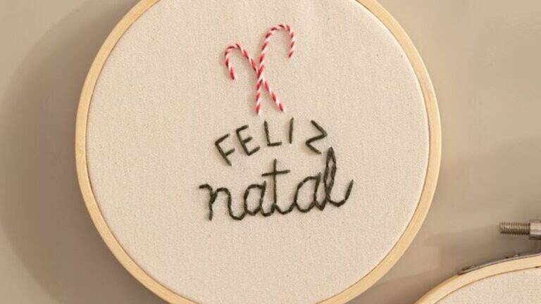 Bordado Livre – Feliz Natal: Guia Completo com Passo a Passo!