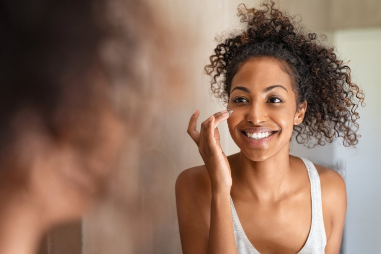 Efeito Botox em Casa: Fórmula Simples para uma Pele Jovem e Radiante Depois dos 50!