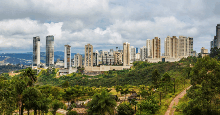 Foto de Nova Lima em Minas Gerais, uma cidade que que representa tranquilidade, natureza e bem-estar