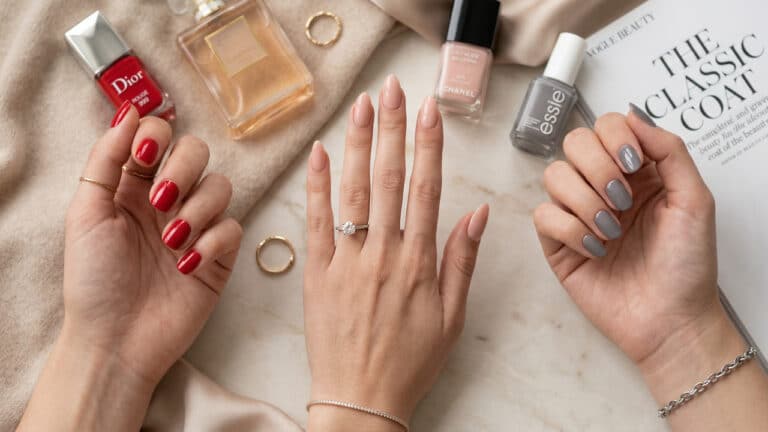 Diferentes cores de esmalte