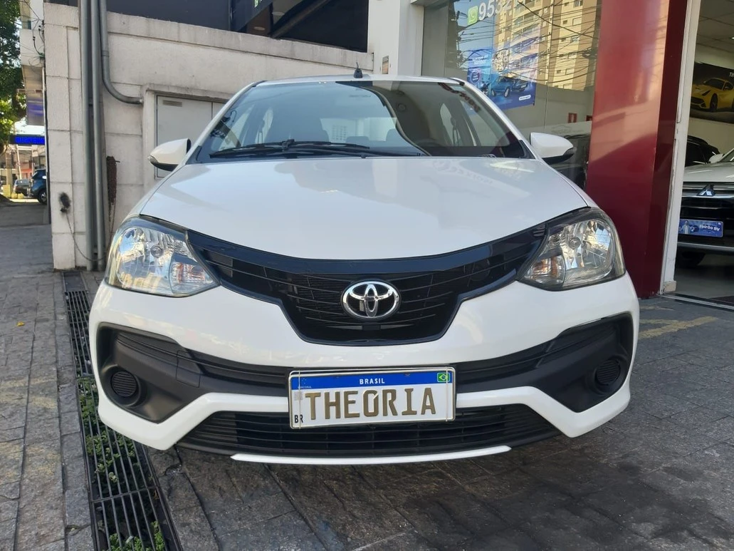 ETIOS 1.5 X PLUS SEDAN 16V