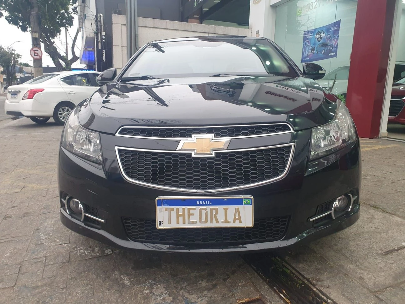 CRUZE 1.8 LT 16V SEDAN