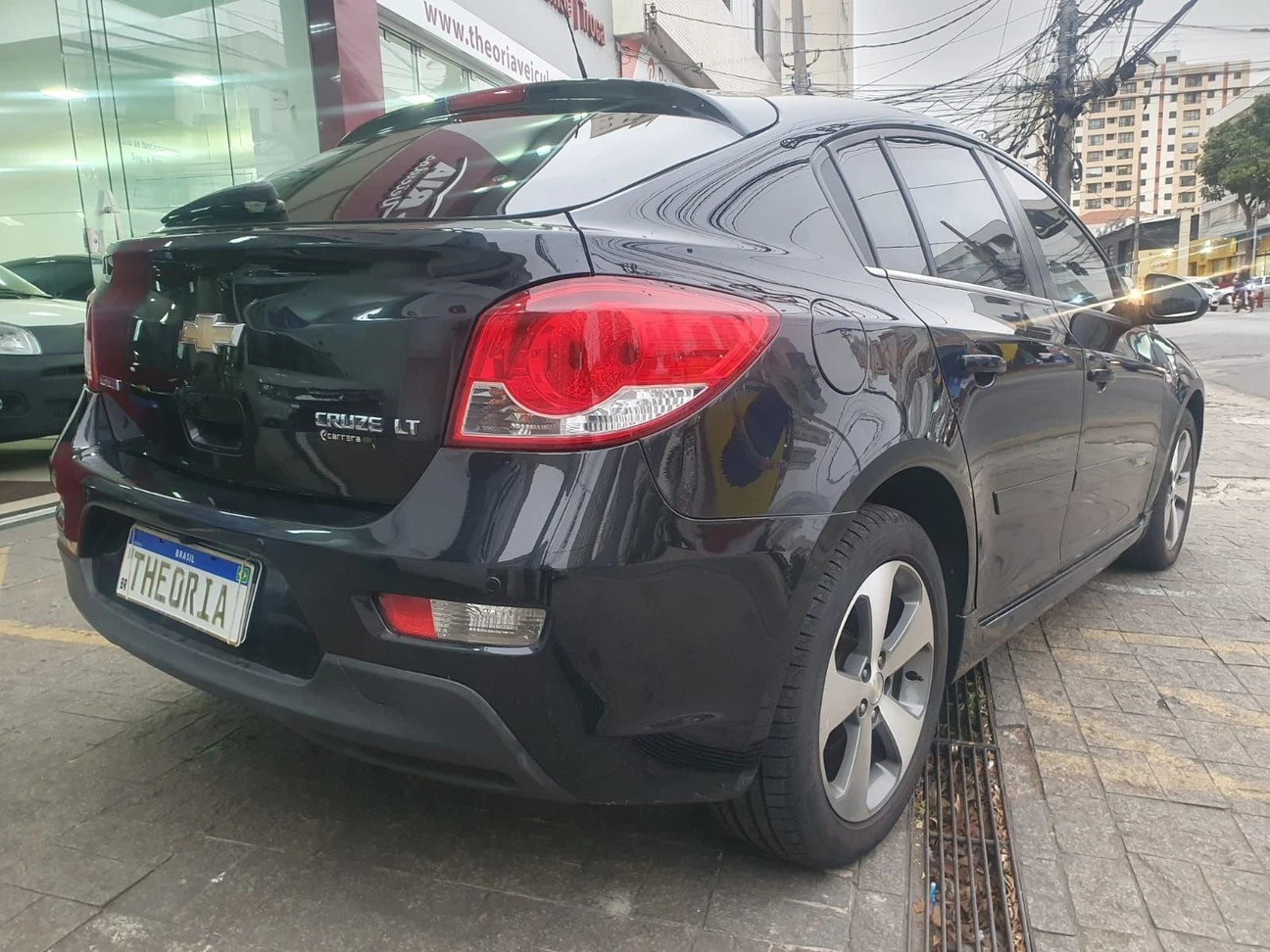 CRUZE 1.8 LT 16V SEDAN