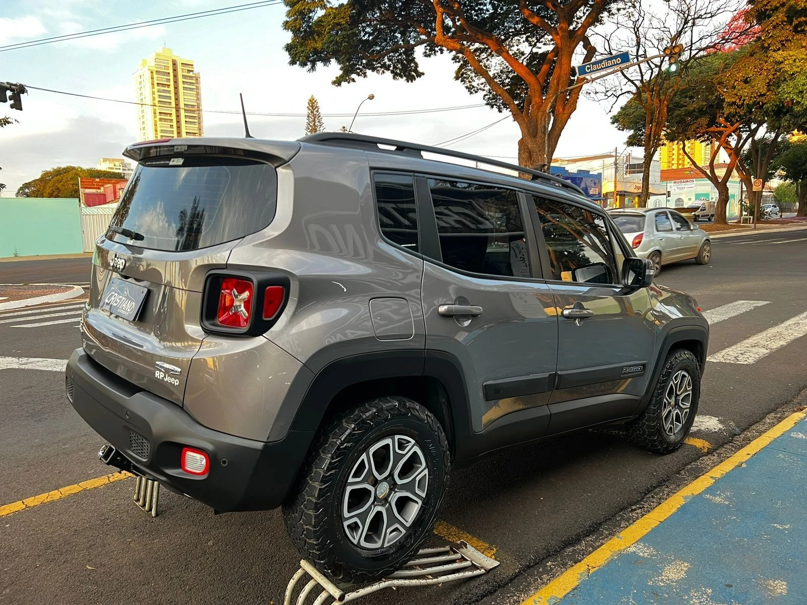 RENEGADE 2.0 16V TURBO LONGITUDE 4X4