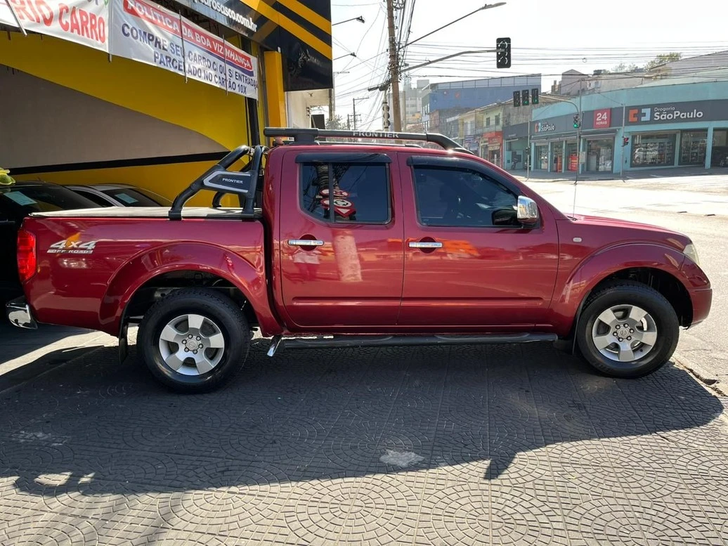 FRONTIER 2.5 LE 4X4 CD TURBO ELETRONIC
