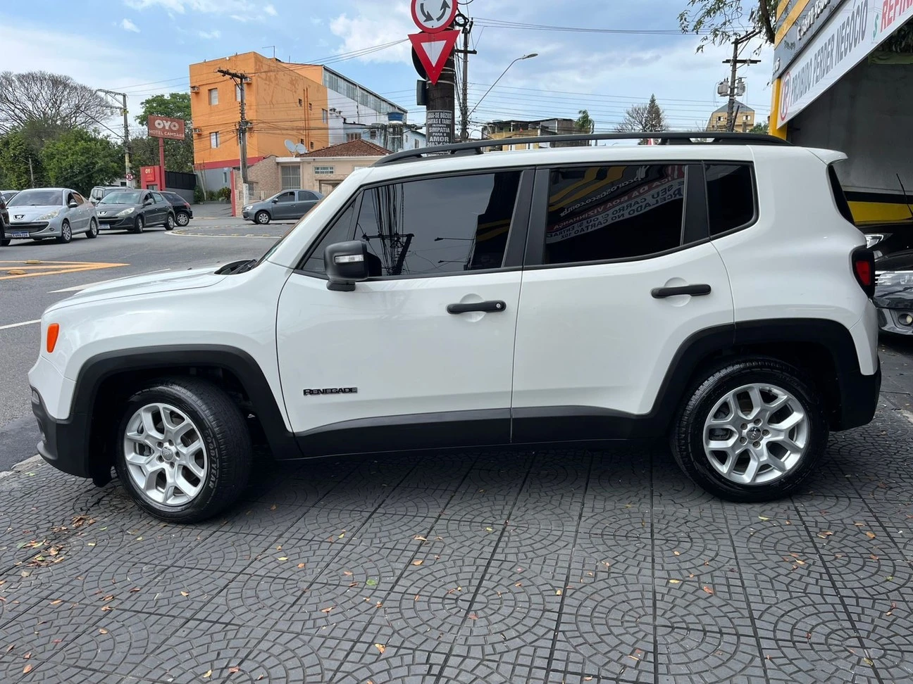 RENEGADE 1.8 16V SPORT