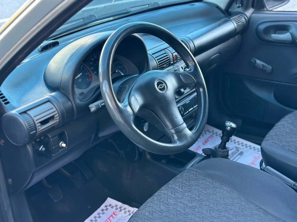 CORSA 1.0 MPFI SEDAN 8V