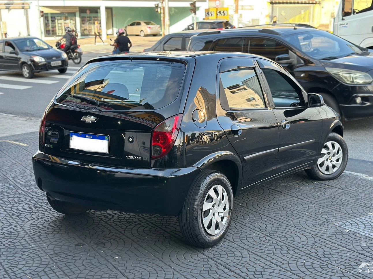 CELTA 1.0 MPFI LT 8V