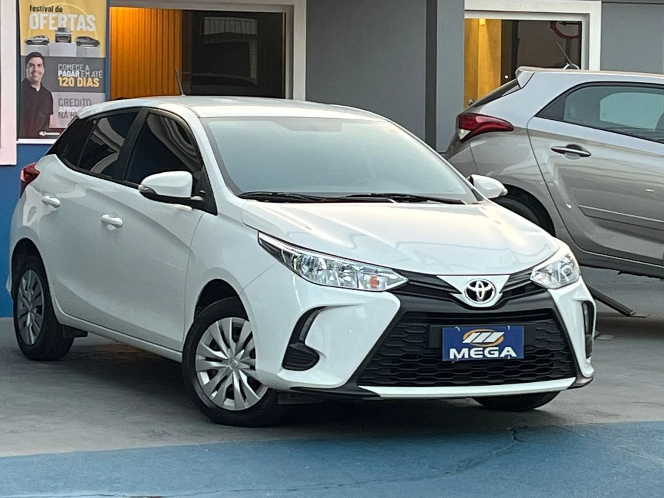 TOYOTA YARIS 1.5 XL