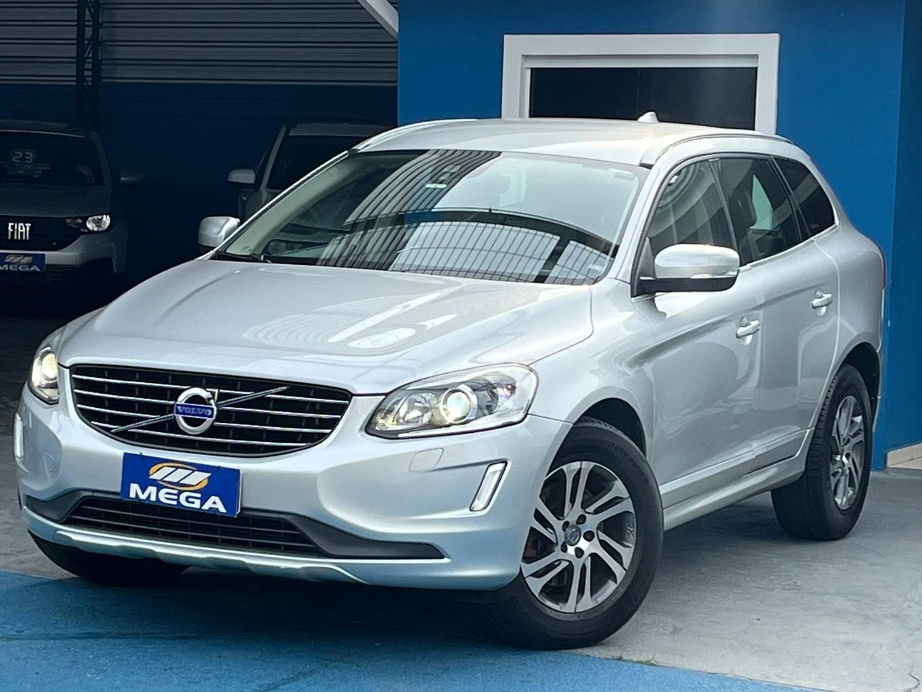 VOLVO XC60 2.0 T5 KINETIC