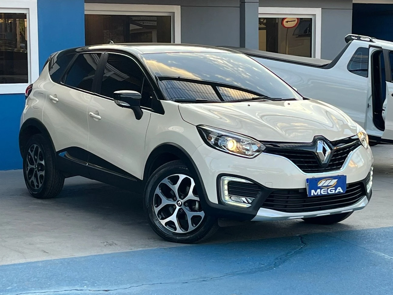 RENAULT CAPTUR 2.0 16V INTENSE