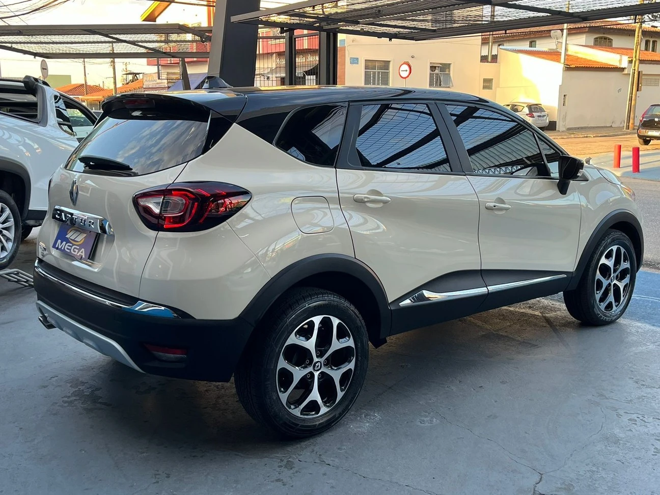 RENAULT CAPTUR 2.0 16V INTENSE