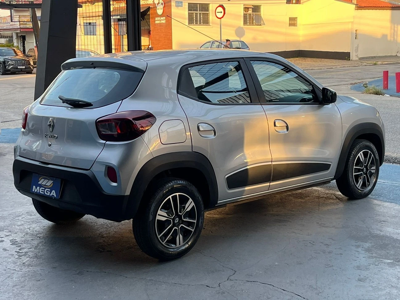 RENAULT KWID 1.0 12V SCE INTENSE