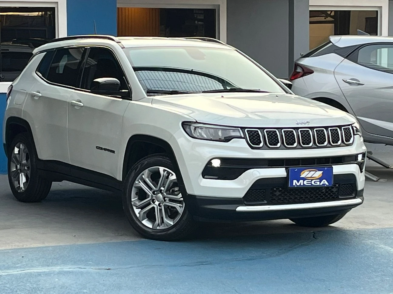 JEEP COMPASS 1.3 T270 TURBO LONGITUDE AT6