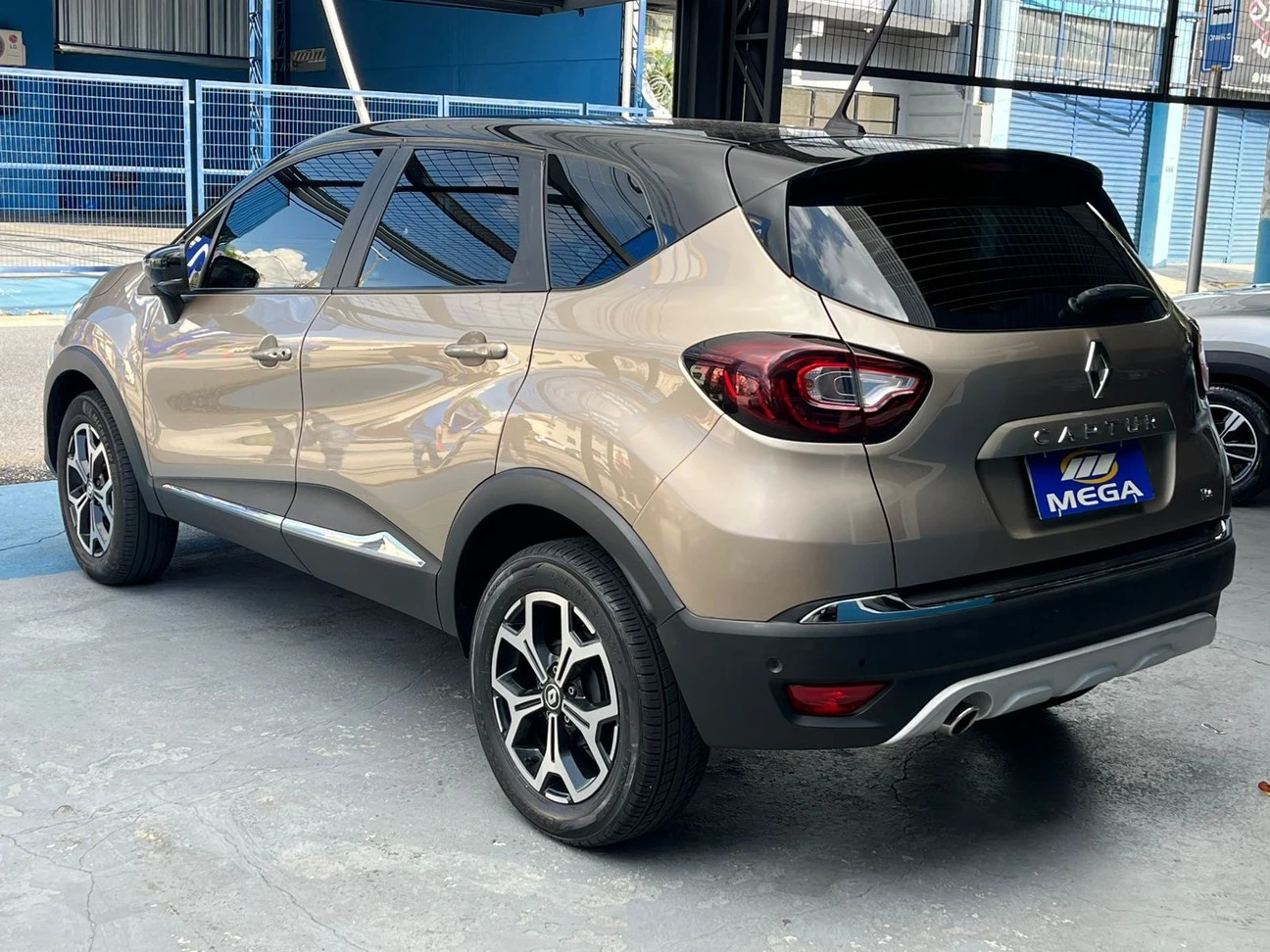 RENAULT CAPTUR 1.3 TCE ICONIC