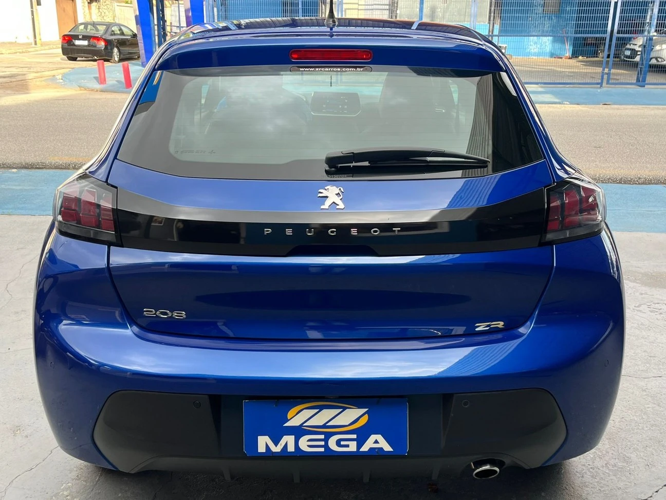 PEUGEOT 208 1.6 16V ALLURE