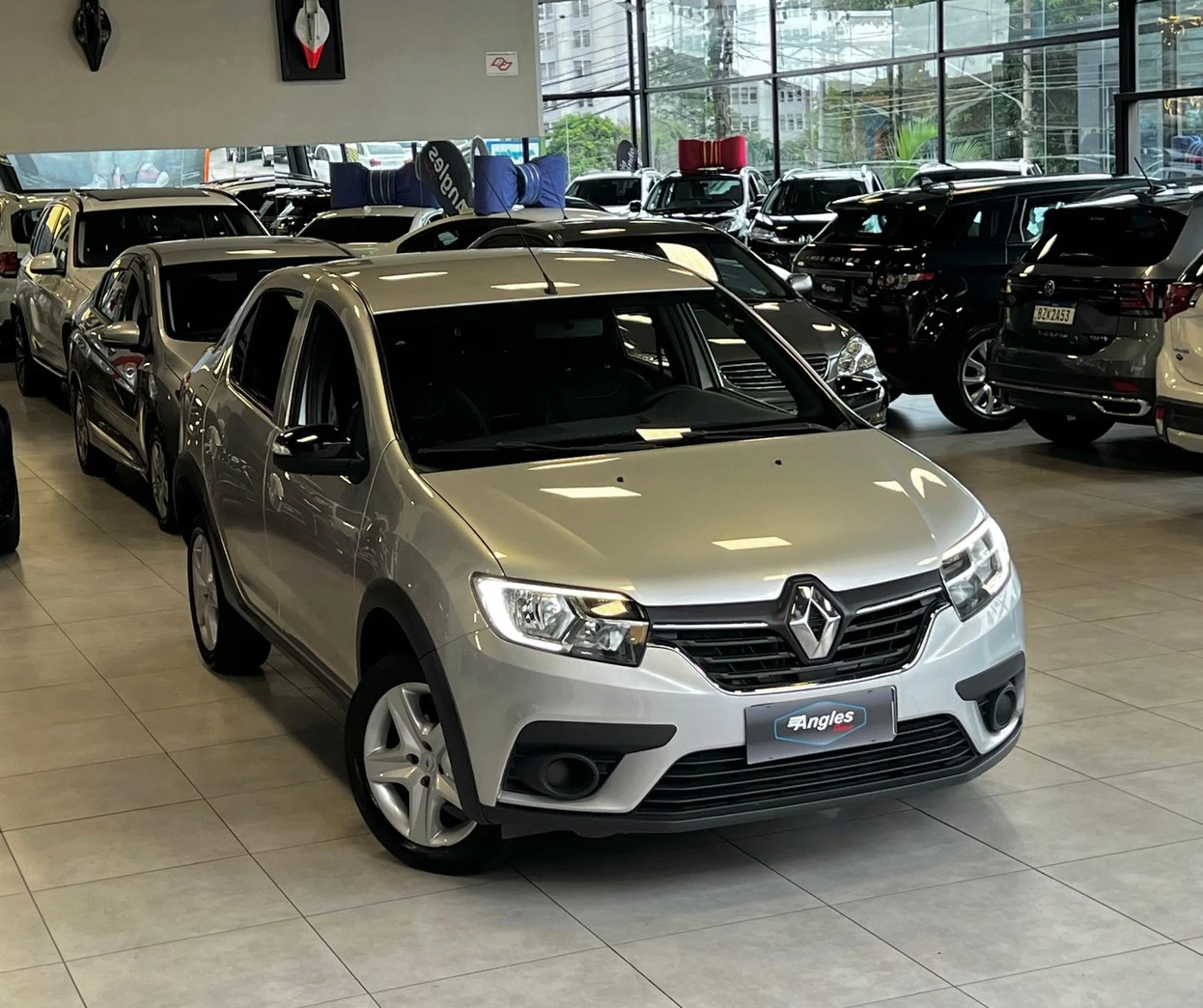 RENAULT LOGAN