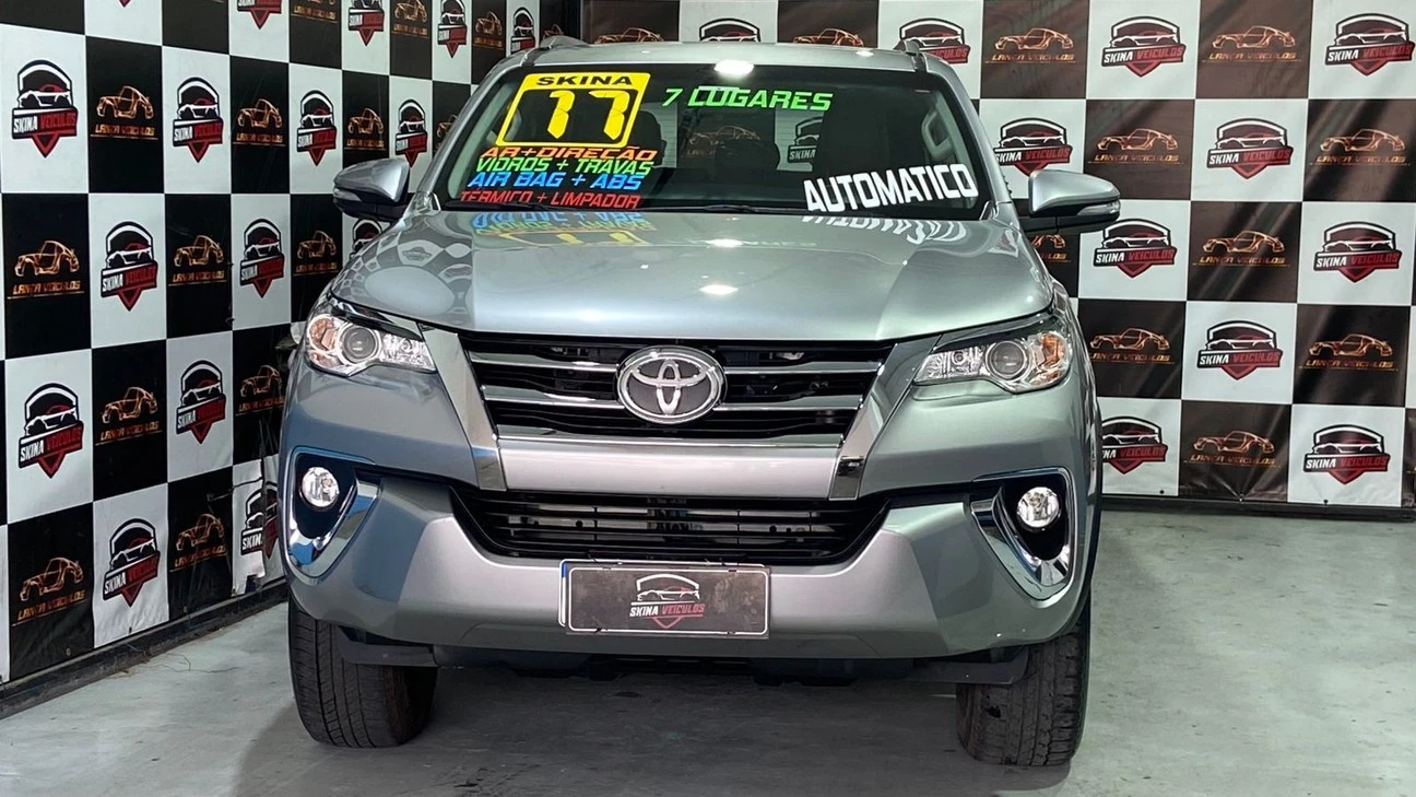 HILUX SW4 2.7 SR 7 LUGARES 4X2 16V