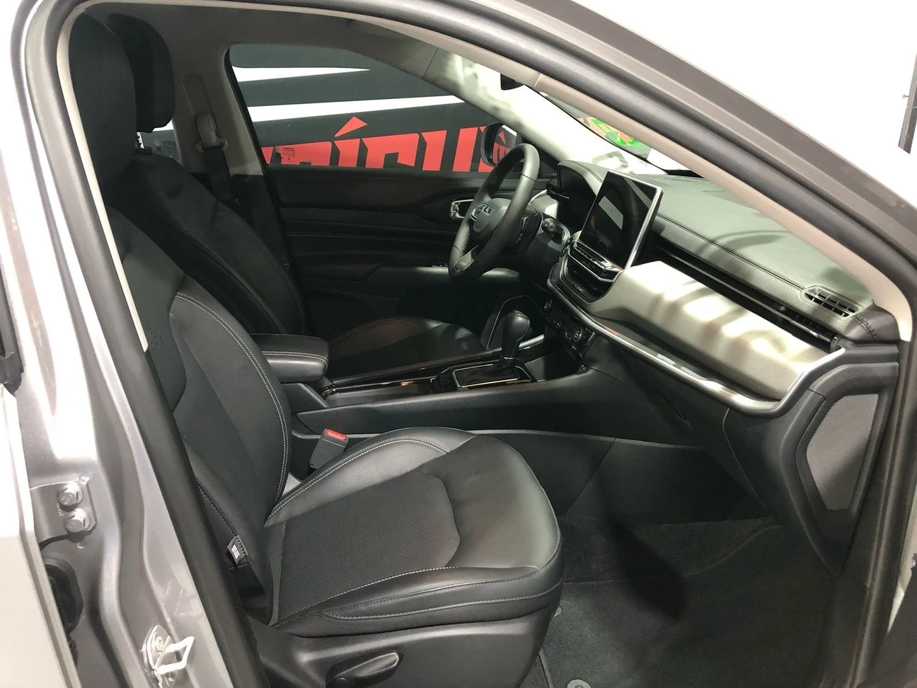JEEP/COMPASS 1.3 T270 TURBO LONGITUDE AT6 2024