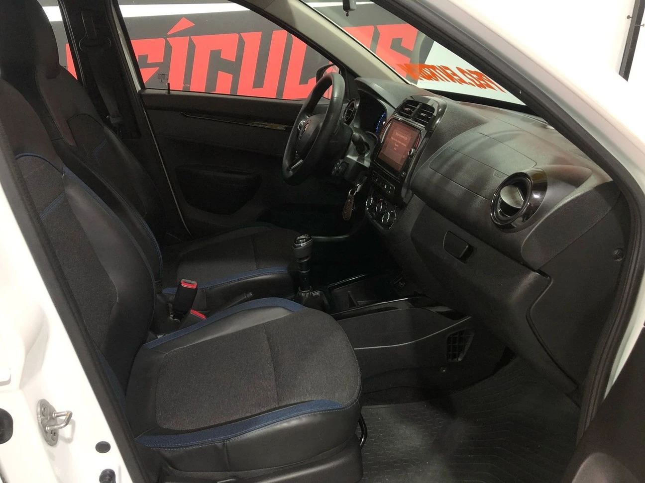 RENAULT/KWID 1.0 12V SCE INTENSE 2024