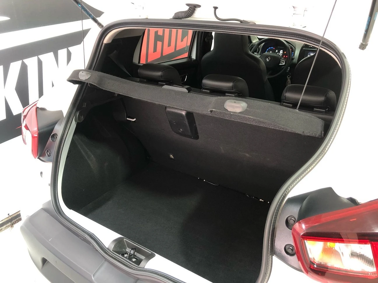RENAULT/KWID 1.0 12V SCE INTENSE 2024