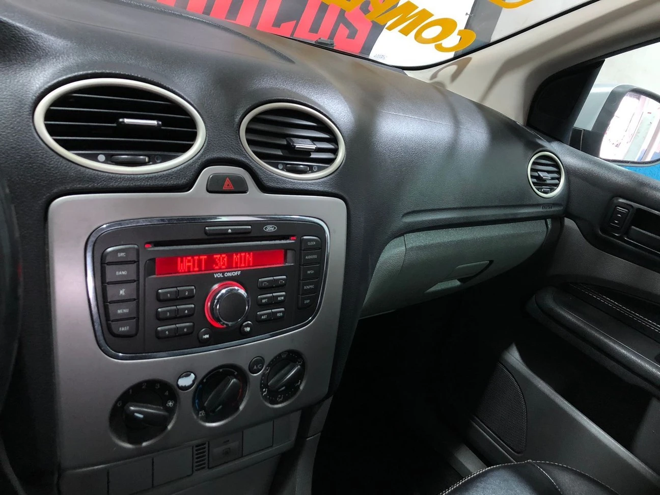 FORD/FOCUS 1.6 GL 8V 2012