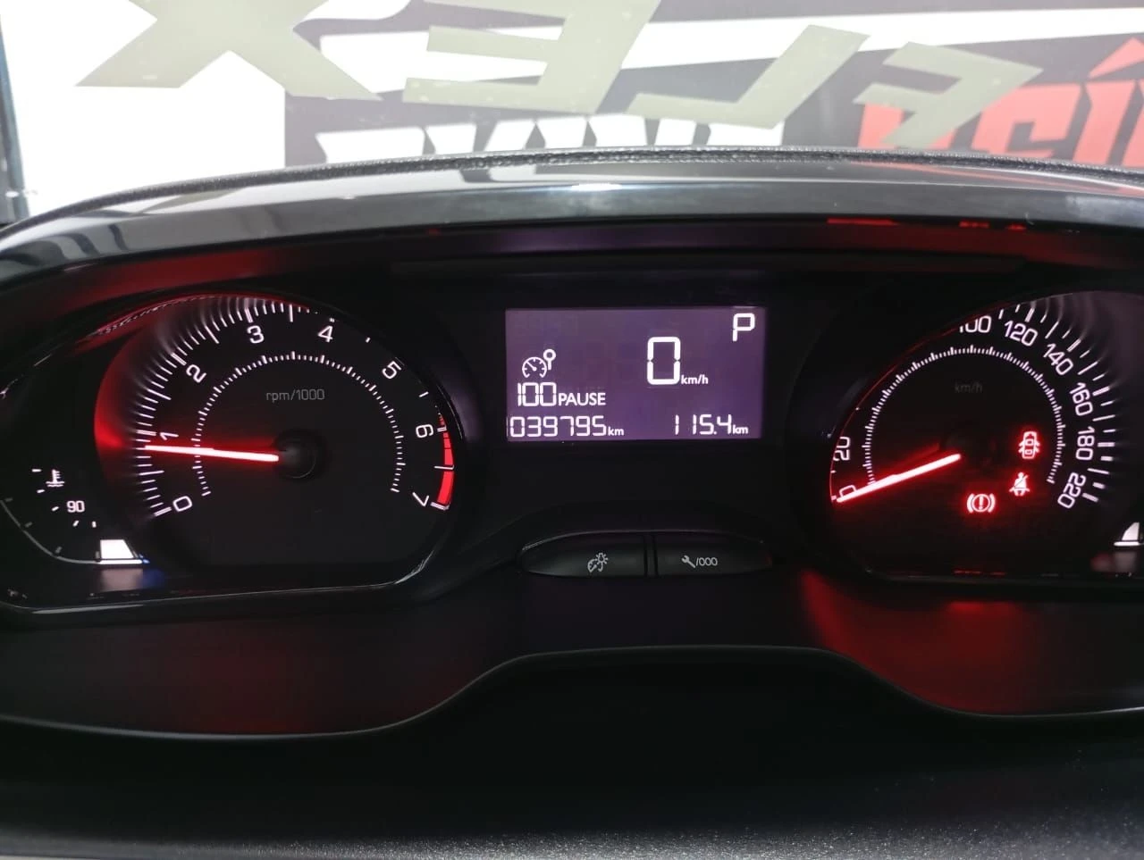 PEUGEOT/2008 1.6 16V ALLURE PACK 2022