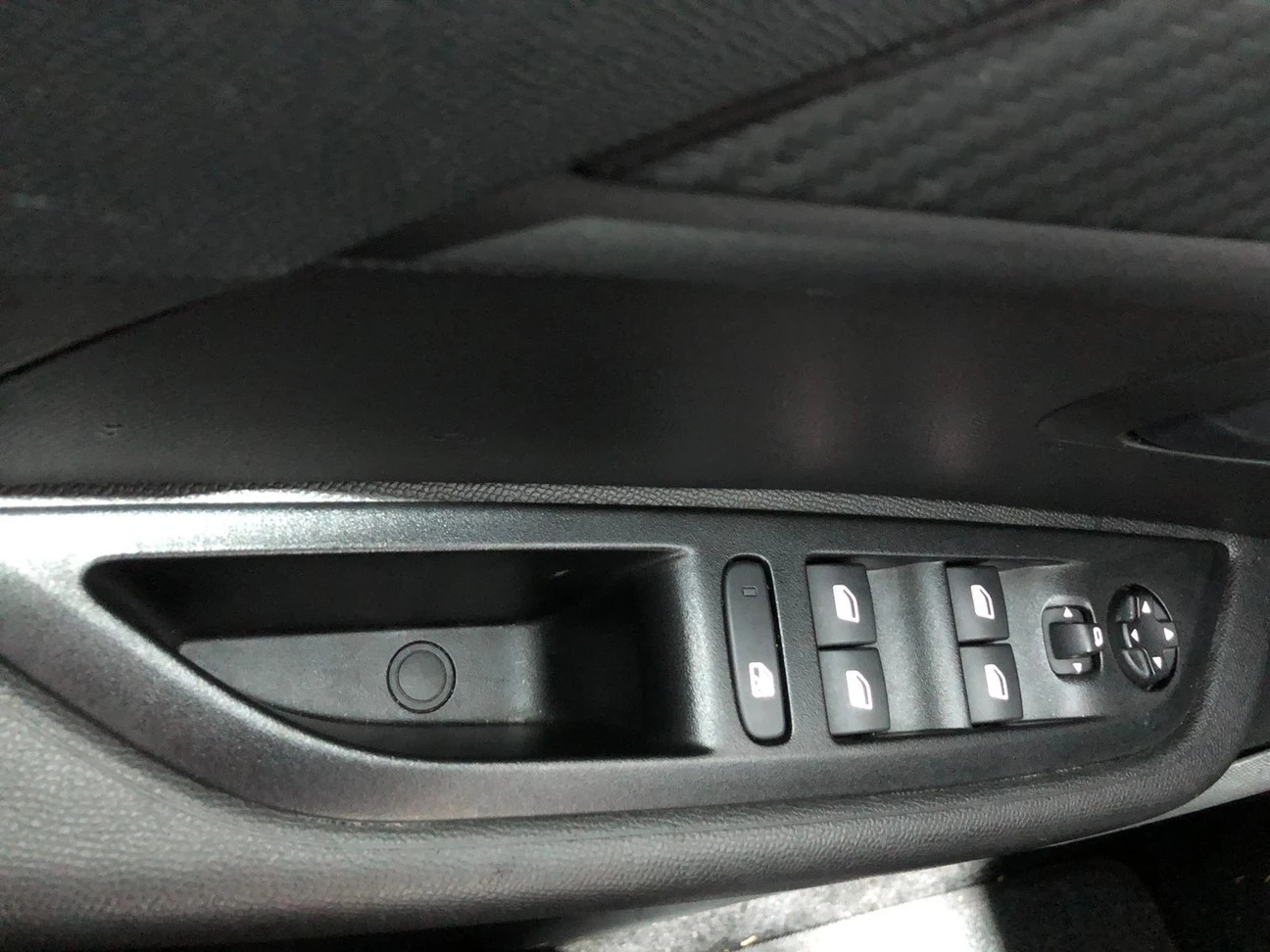 PEUGEOT/208 1.0 FIREFLY LIKE 2024