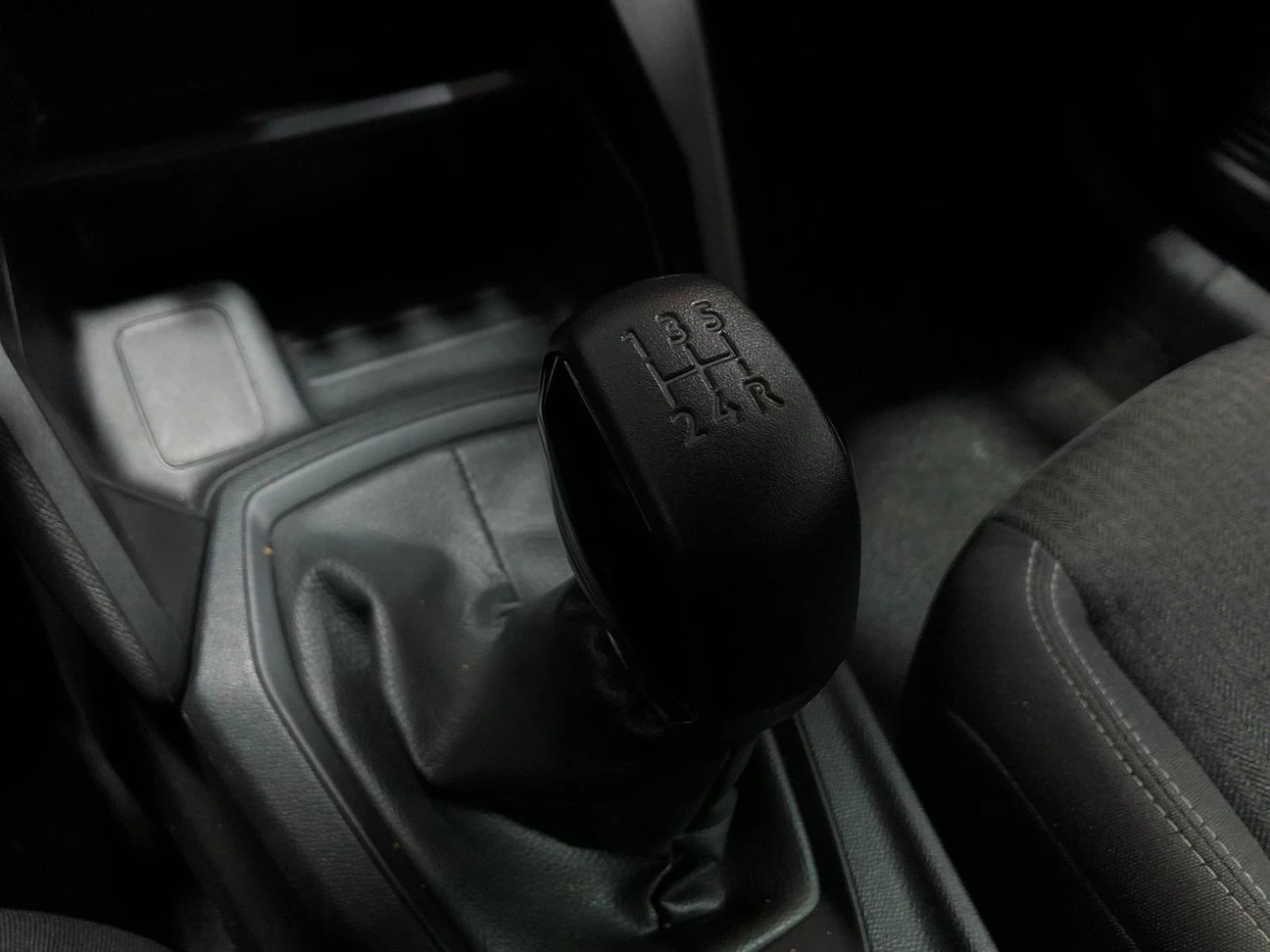 PEUGEOT/208 1.0 FIREFLY LIKE 2024