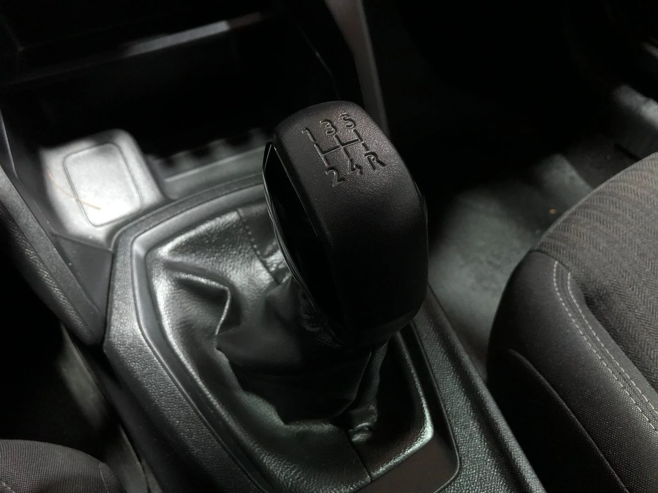 PEUGEOT/208 1.0 FIREFLY LIKE 2024
