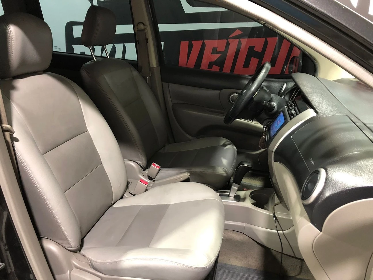 NISSAN/LIVINA 1.6 SL 16V 2010