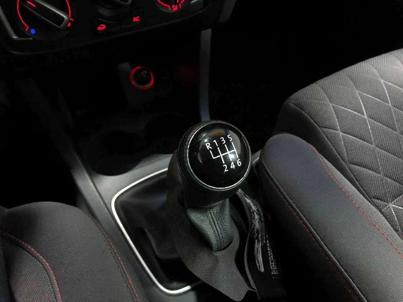 VOLKSWAGEN/CROSSFOX 1.6 MI 8V 2015