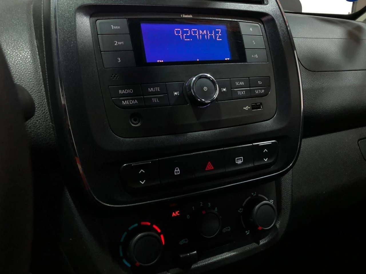 RENAULT/KWID 1.0 12V SCE ZEN 2023
