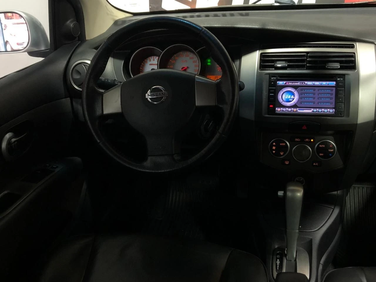NISSAN/GRAND LIVINA 1.8 SL 16V 2013