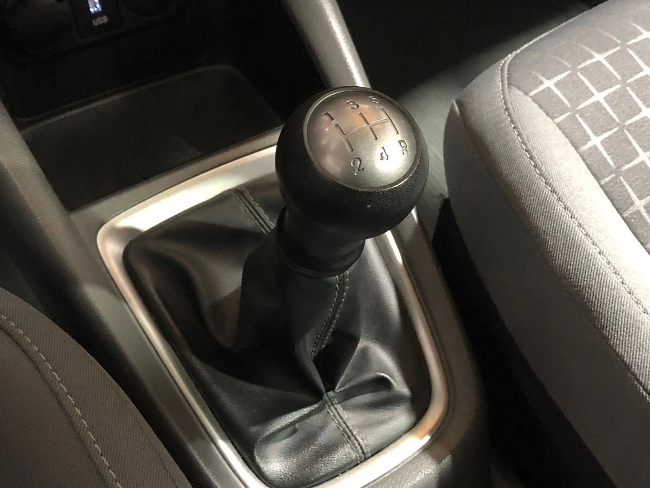 HYUNDAI/HB20S 1.0 12V COMFORT 2024