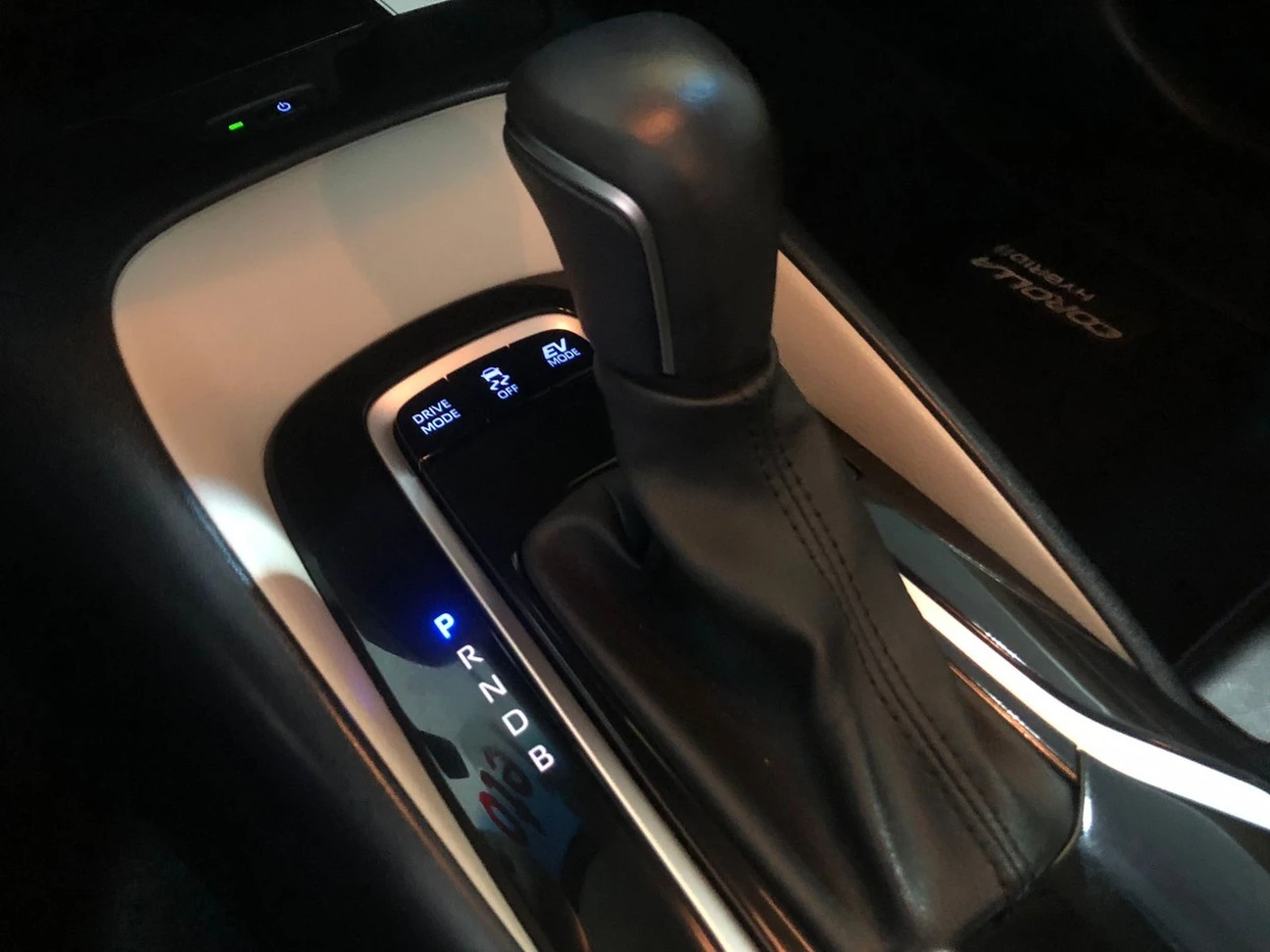 TOYOTA/COROLLA 1.8 VVT-I HYBRID ALTIS PREMIUM 2023