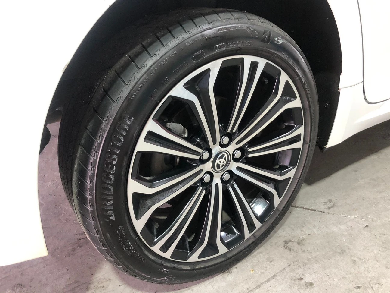 TOYOTA/COROLLA 1.8 VVT-I HYBRID ALTIS PREMIUM 2023
