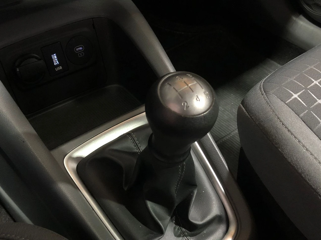HYUNDAI/HB20S 1.0 12V COMFORT 2024