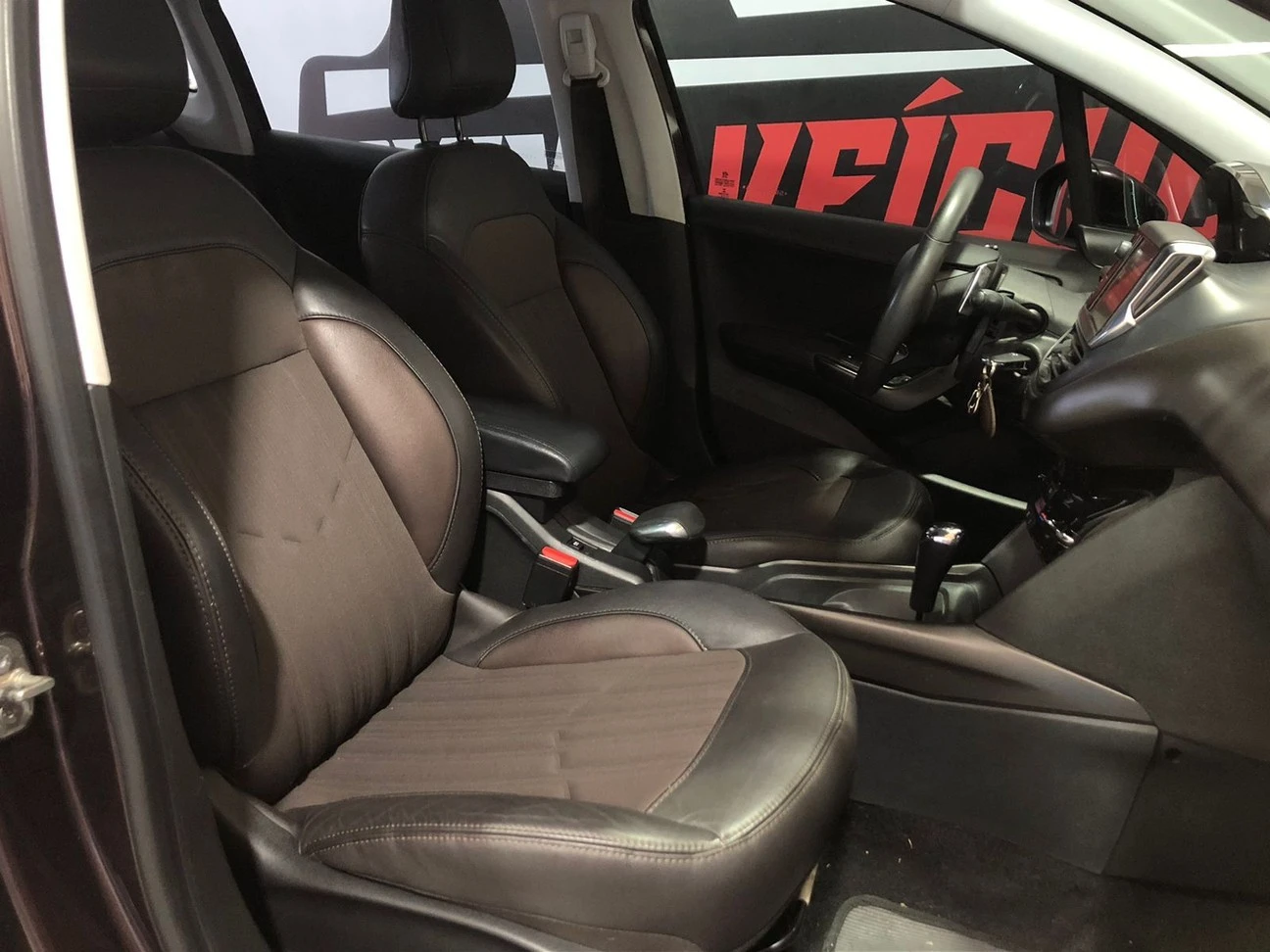 PEUGEOT/2008 1.6 16V GRIFFE 2016