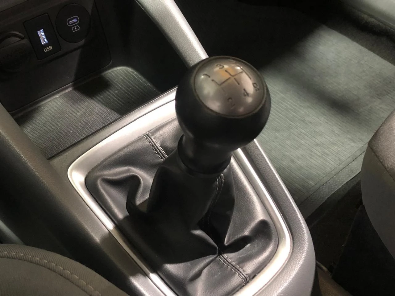 HYUNDAI/HB20S 1.0 12V COMFORT PLUS 2024