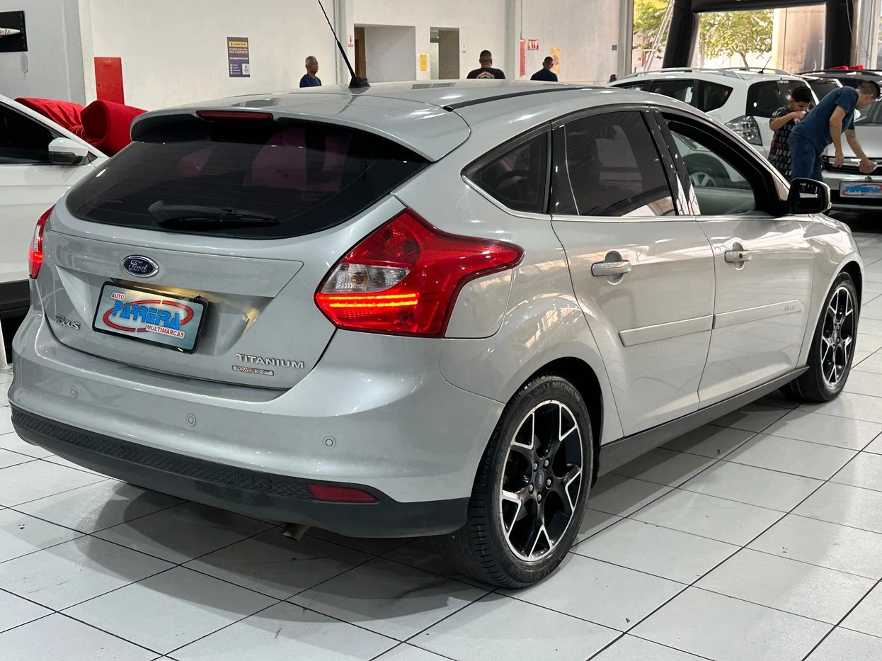 FOCUS 2.0 TITANIUM PLUS HATCH 16V