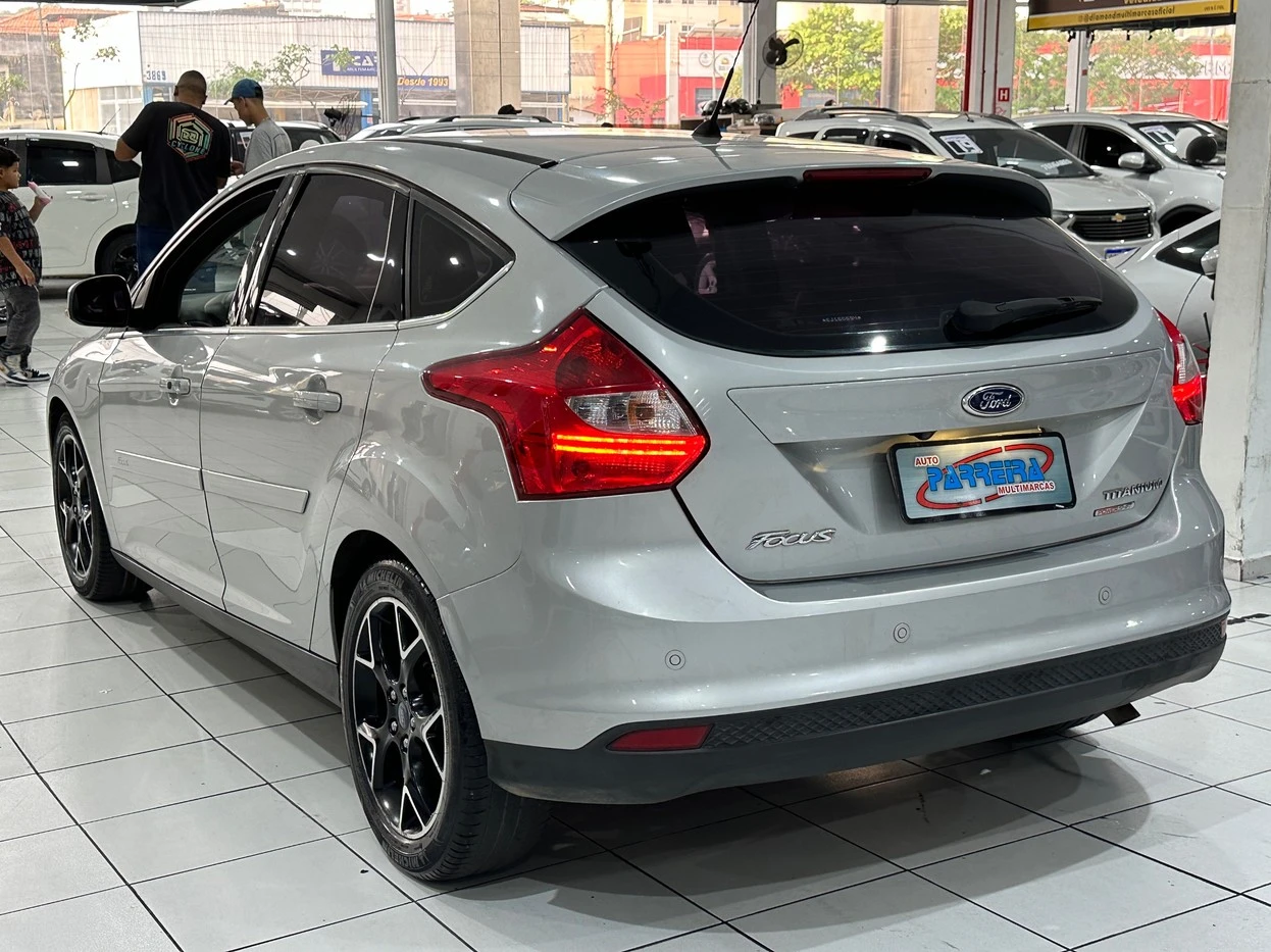 FOCUS 2.0 TITANIUM PLUS HATCH 16V