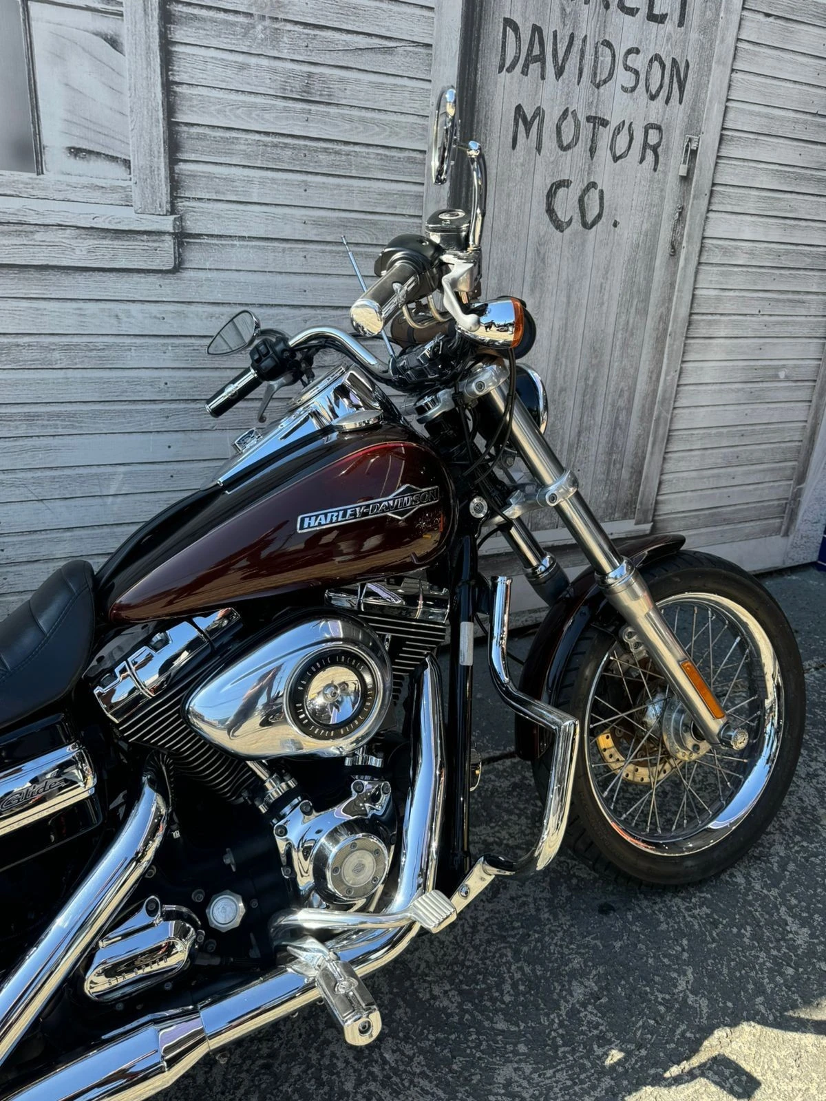 DYNA SUPER GLIDE CUSTOM 