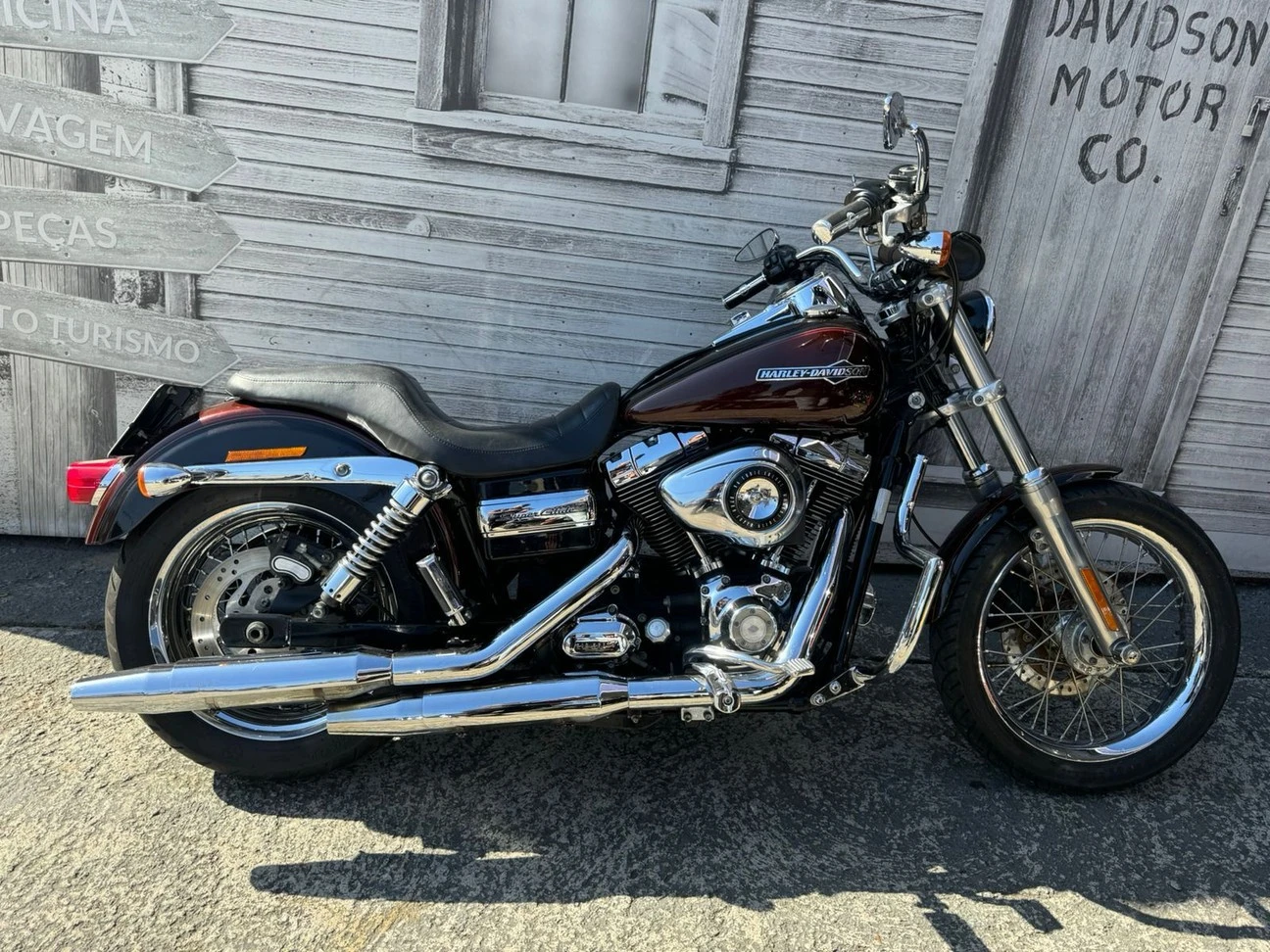 DYNA SUPER GLIDE CUSTOM 