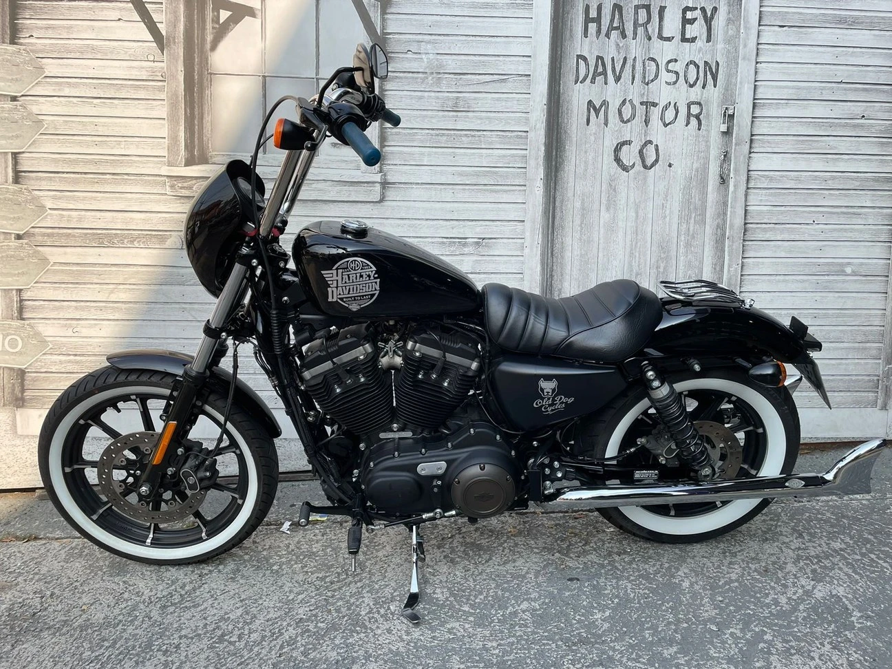 SPORTSTER XL 883 N IRON 